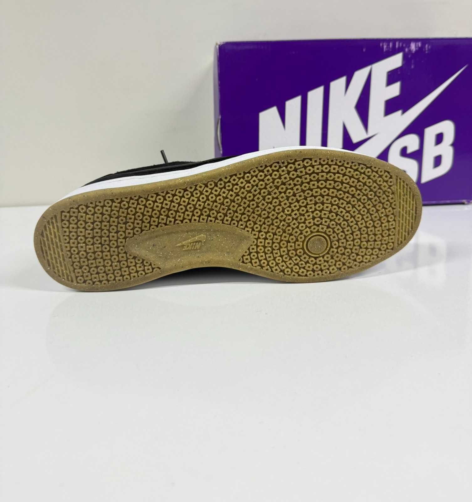 Nike SB Fc Classic