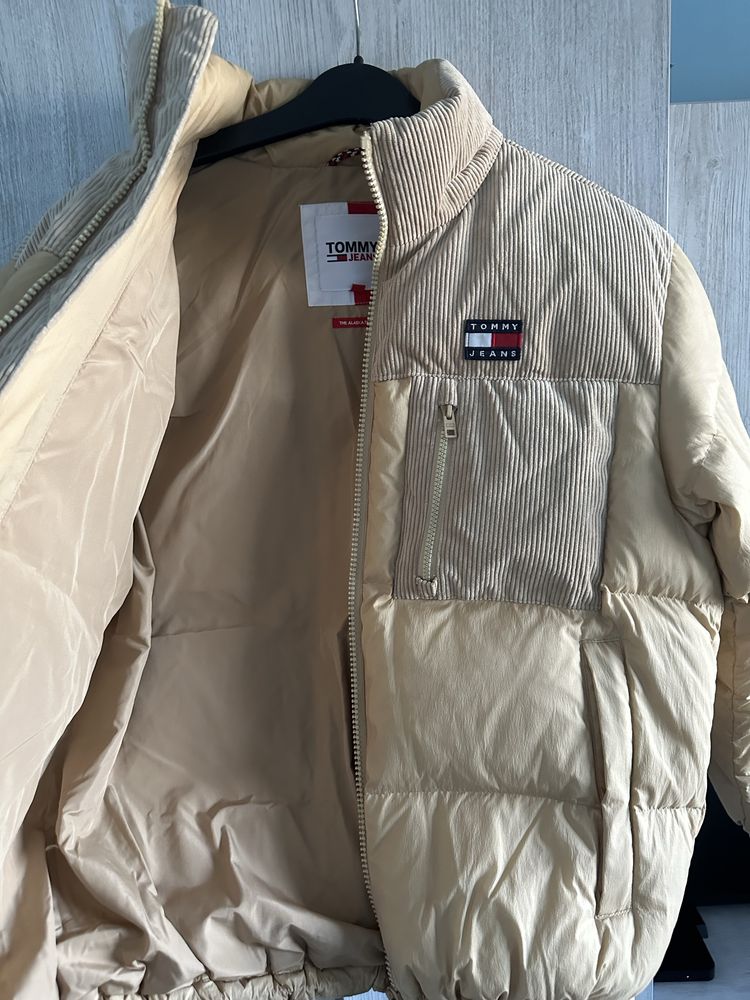 !! Оригинално зимно яке Tommy Jeans!!