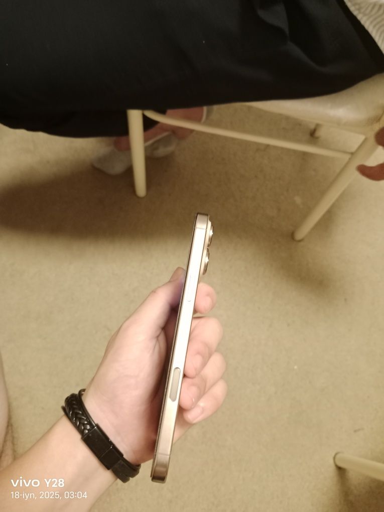 iPhone 16 max 256 tali 176 skil karopka dokument bor xolati yengi