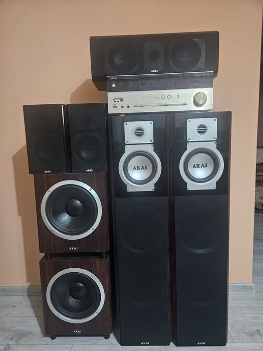 Sistem audio Akai SS006A-305 + AS030A-780B de vânzare