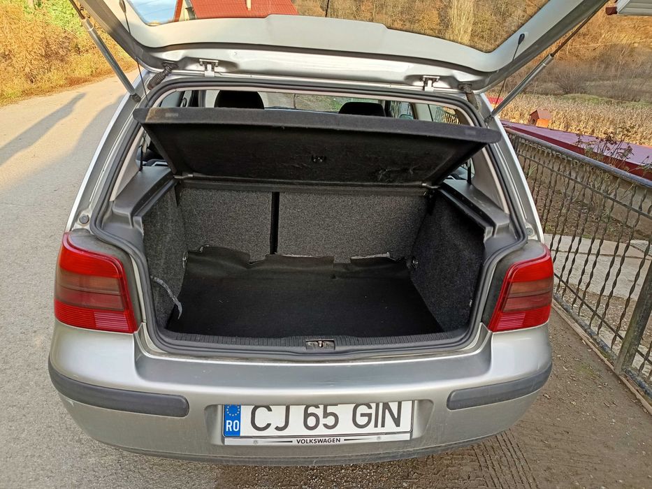 Volskwagen golf de vanzare