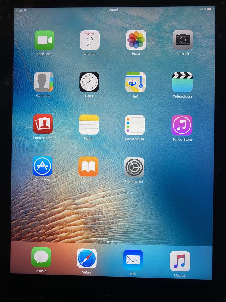 Ipad 3 , 16 gb .