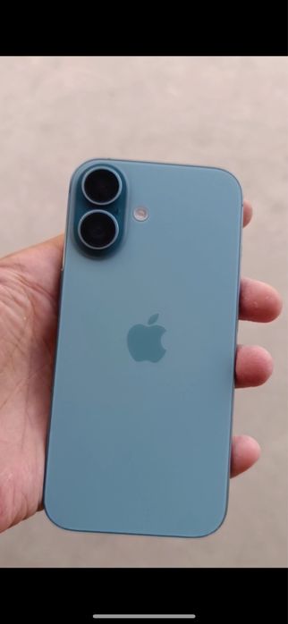 Iphone 16 teal 90% 128gb 630$