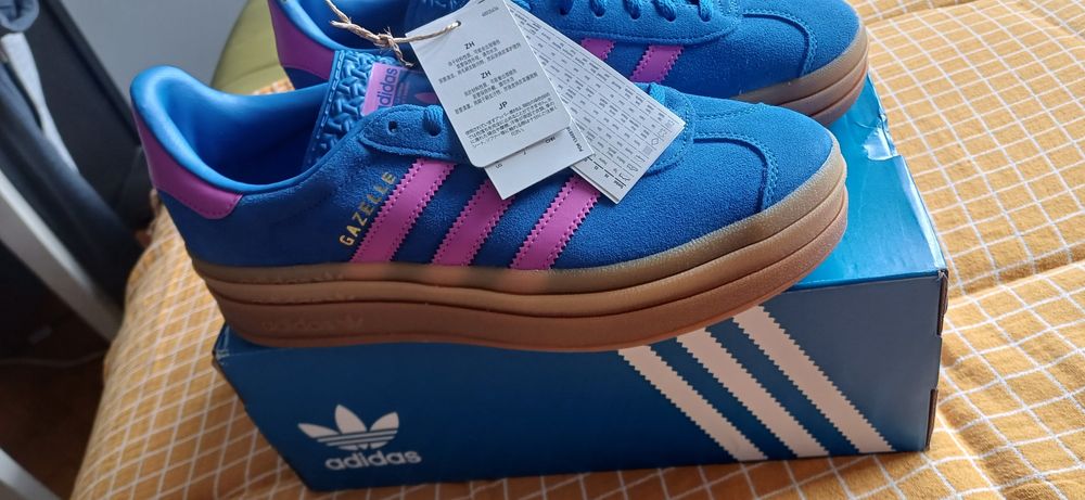 Маратонки Adidas 41,5