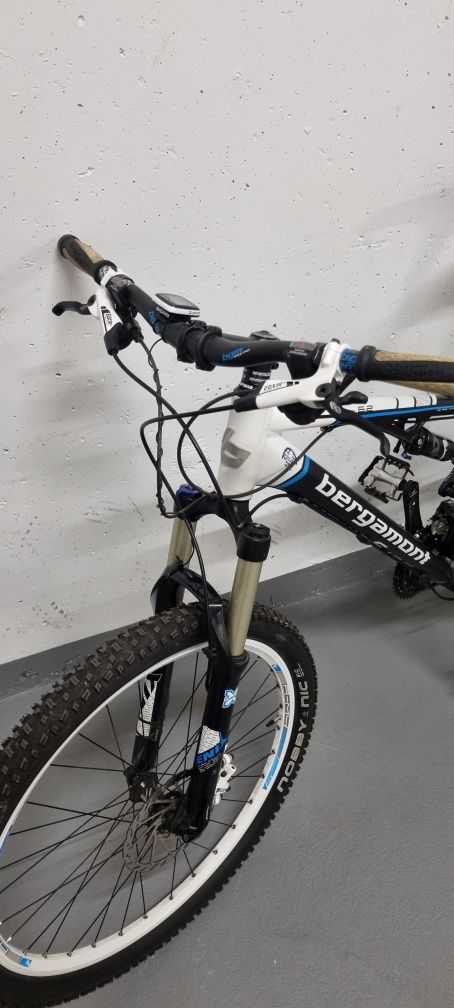 Bicicleta bergamont full suspension