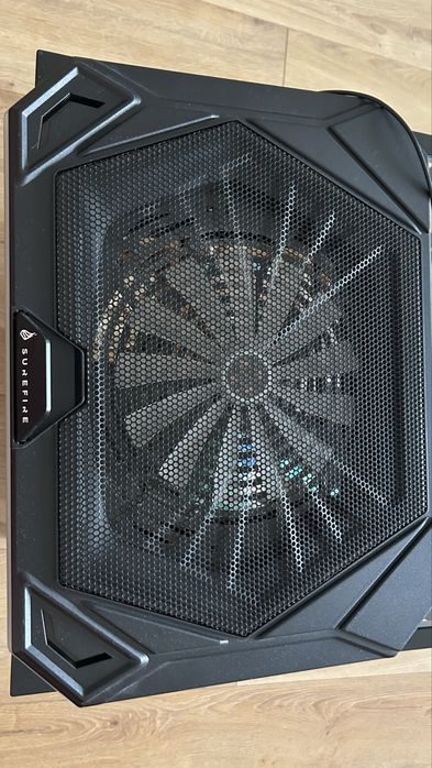 Cooler laptop SureFire 21’’