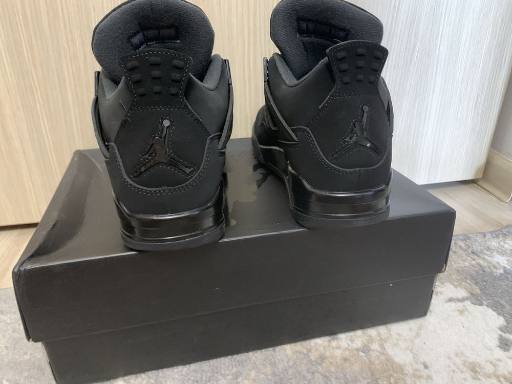 Jordan 4 Black Cat