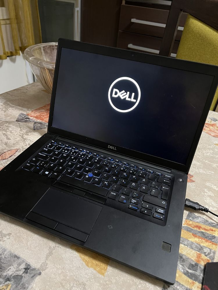 Dell Latitude 7490