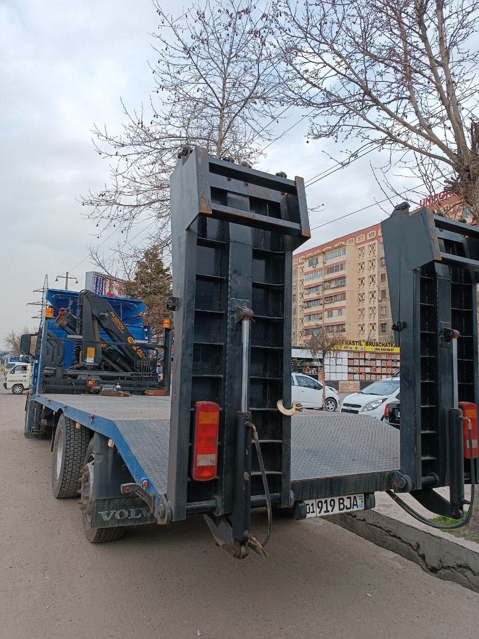 Эвакуатор - манипулятор услуги до 15 тонн спец платформа