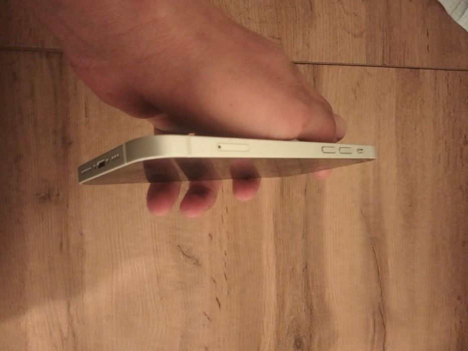 продаю apple 12 в блокировке