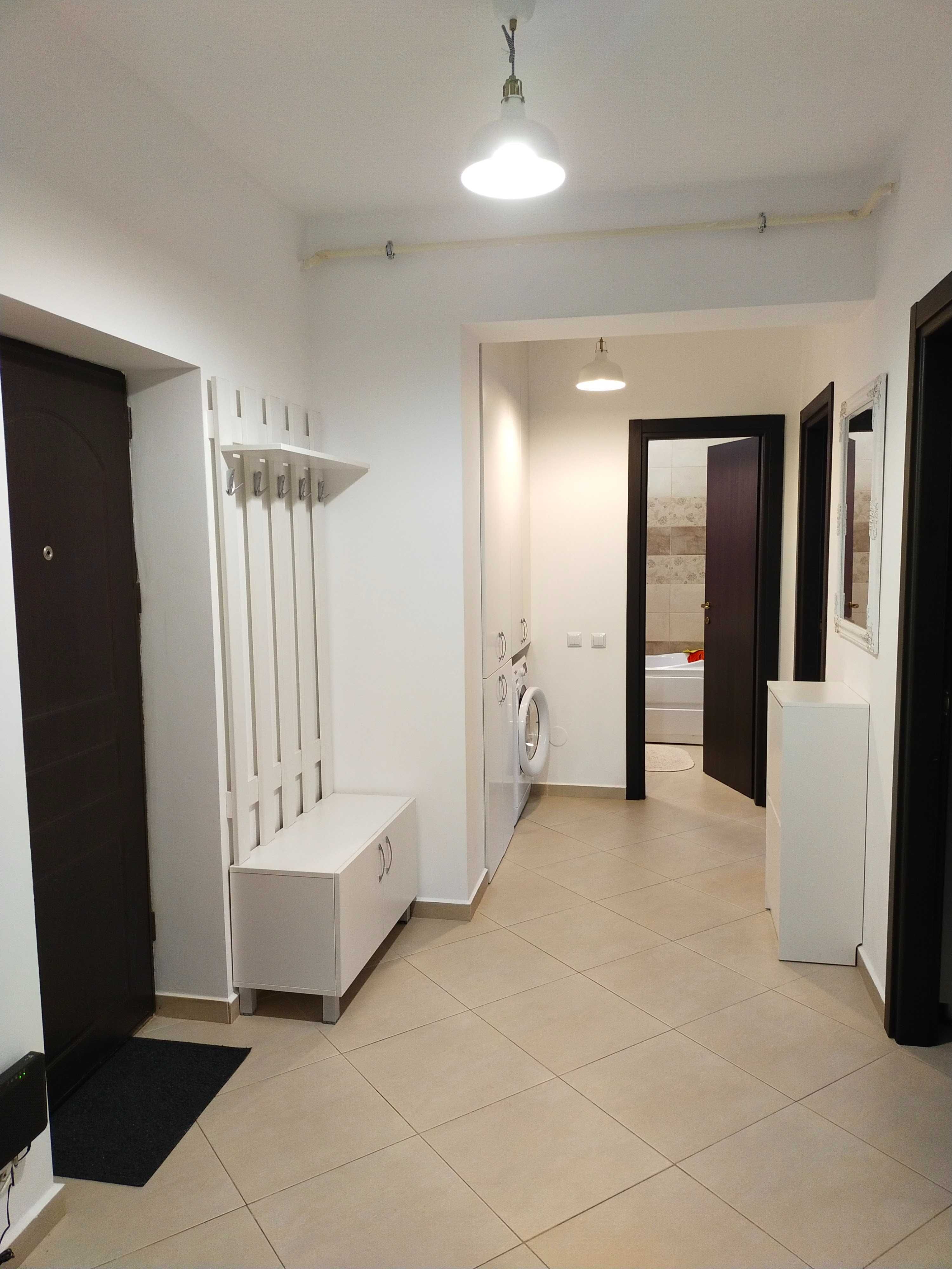 Închiriez apartament 2 camere in ORIZONT cu loc parcare rezervat