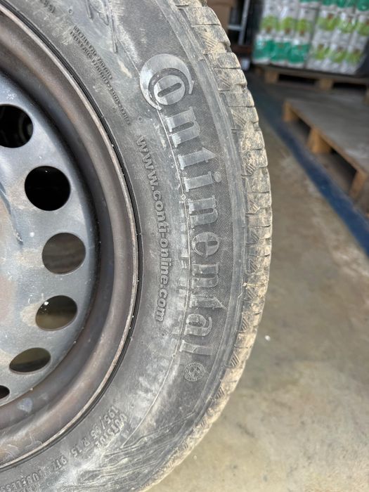 Anvelope Vara/Iarna cu jante de tabla 195/65 R15 91T