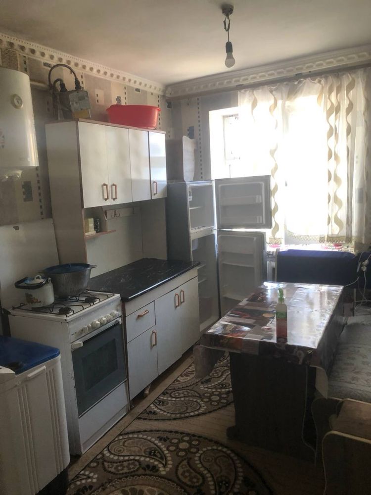 Сдается в аренду 1 ком квартира на 4 этаже Азиз базар