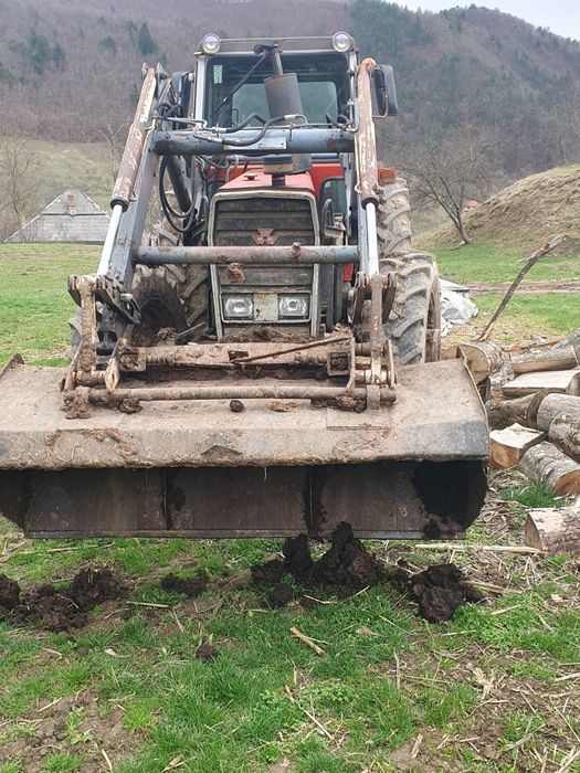 De vanzare massey ferguson