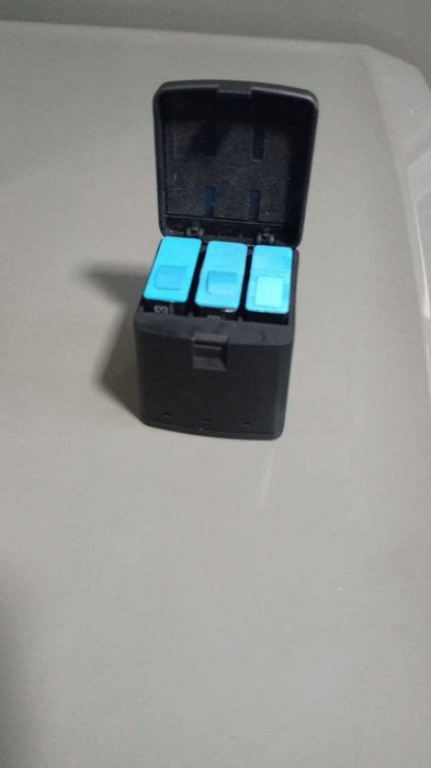 Зарядное устройство для Gopro Hero 11/10/9 с аккумуляторами.