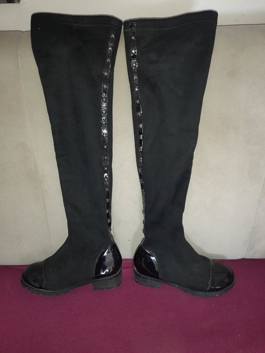 Cizme  lungi  cu ținte