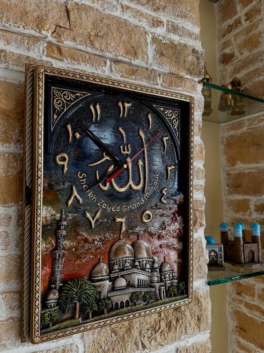 Настенные часы подарочные