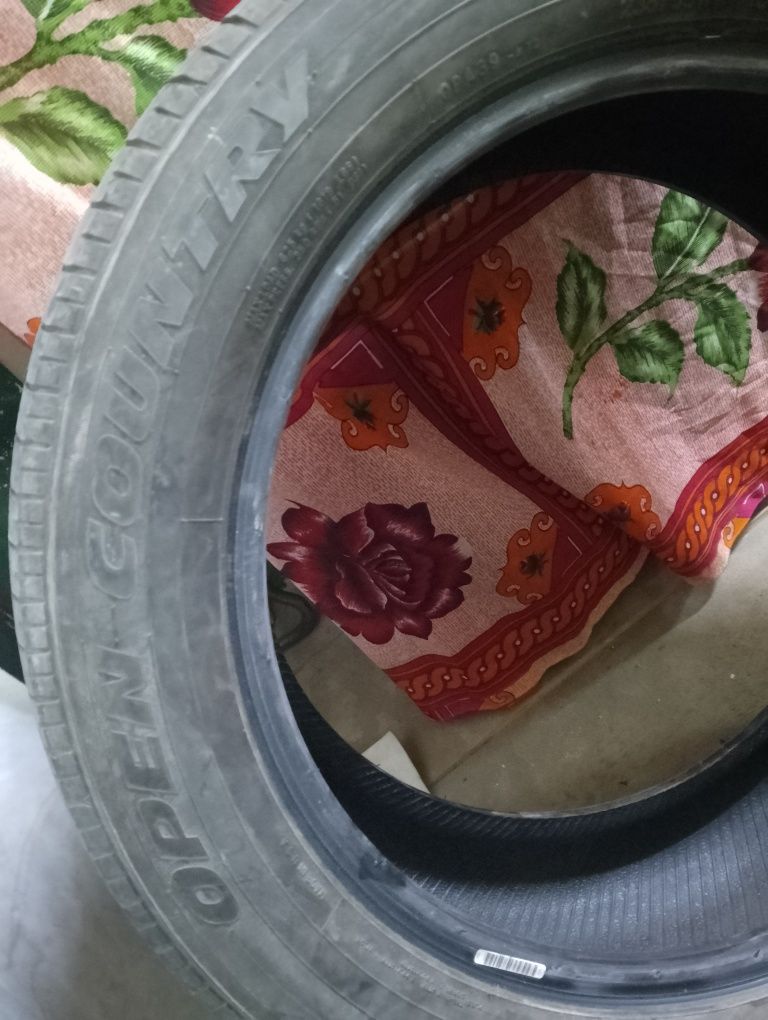 Продам шины 235/55 R19 TOYO A39