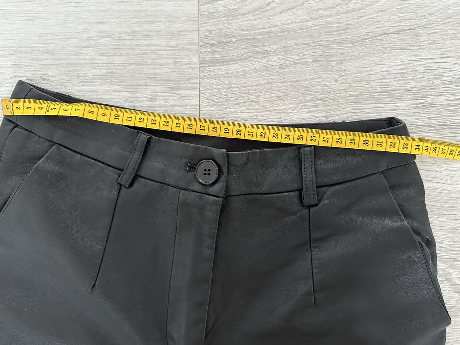 Pantaloni imitatie piele