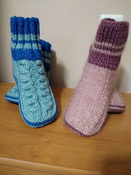 Топли удобни и практични безшевни ръчно изработени терлички