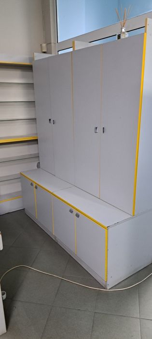 Цялостно обзавеждане за Аптека  -1000 лв. Спешно