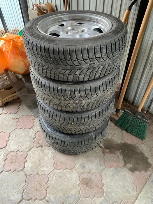 Продам срочно Колеса bmw 225/55r17