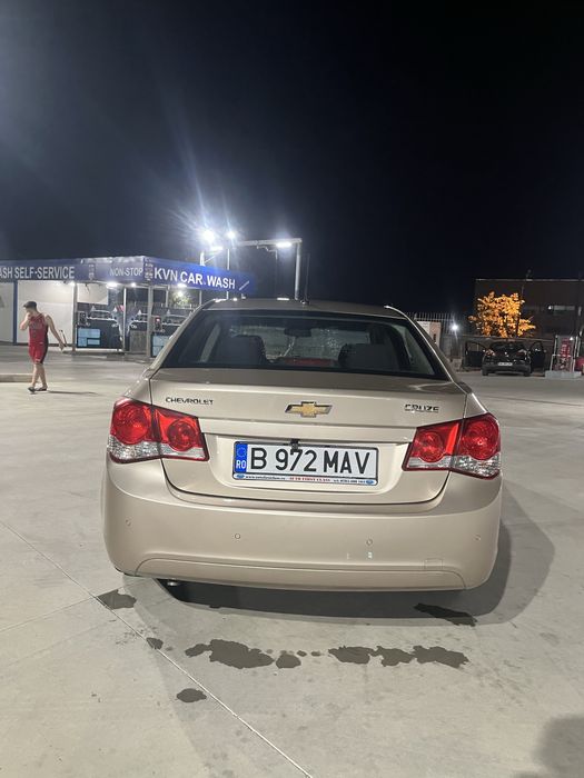 Chevrolet Cruze 1.6 benzina 100.000km cruise control,senzori parcare