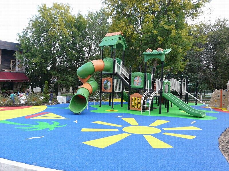 От 4700.Укладка резиновой крошки. Резиновая покрытие.Тартан
