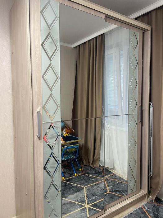 Продам шкаф купе