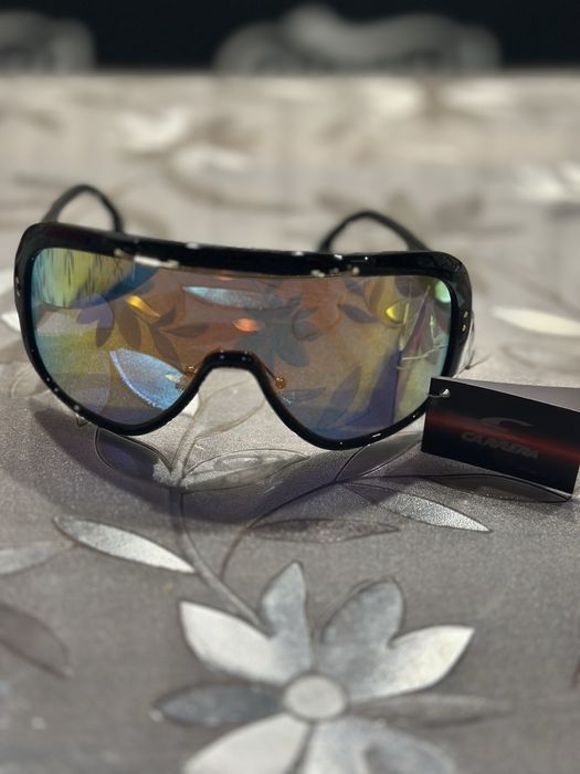 Чисто Нови слънчеви очила carrera