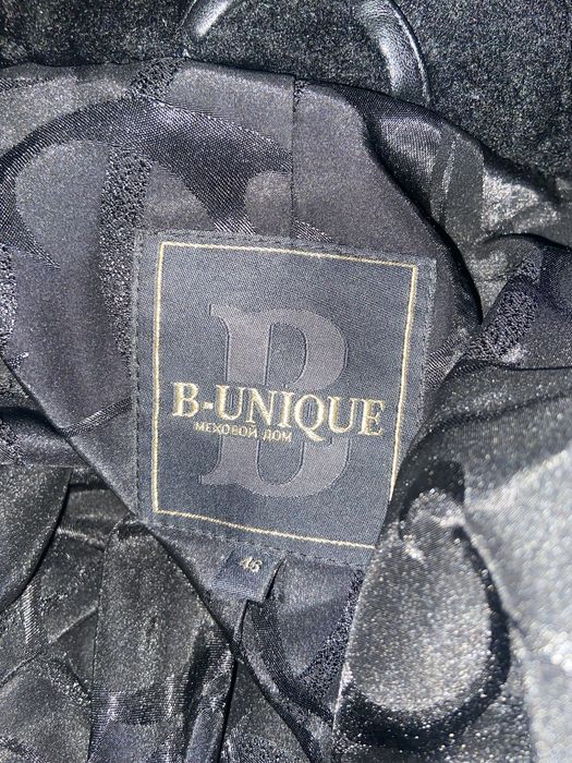 шуба чёрная.стильная модная подходит на холодную зиму.