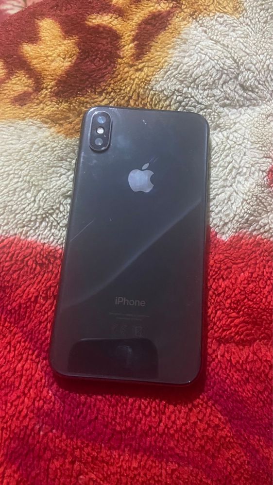 iPhone X  продам