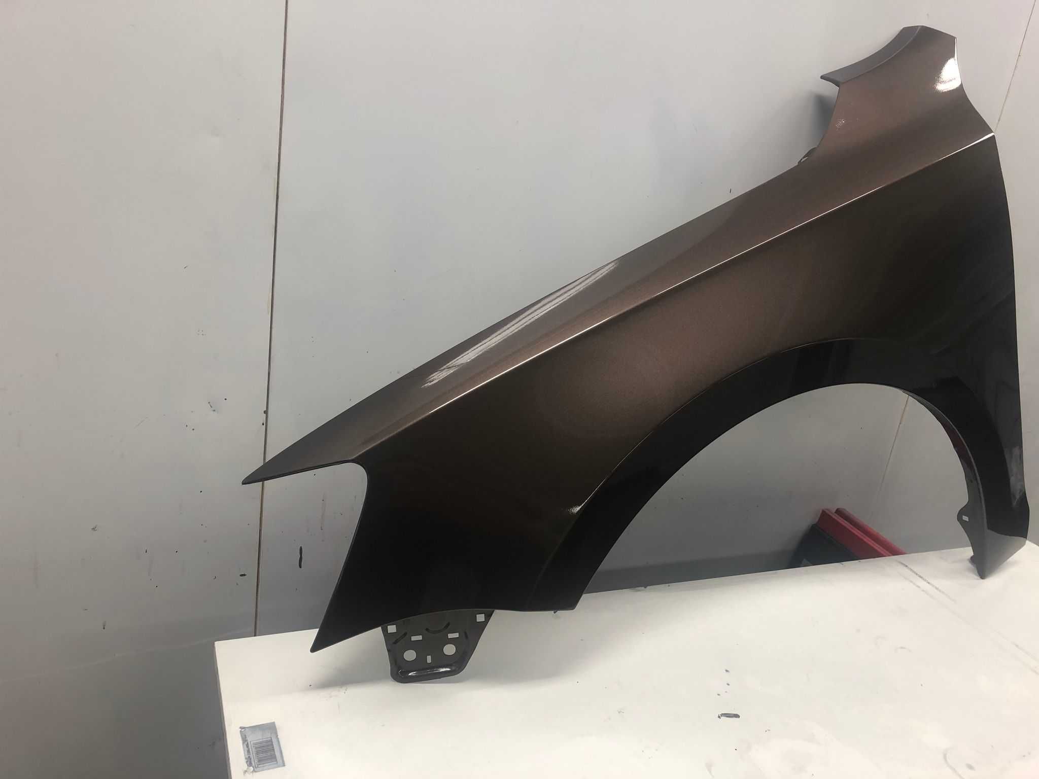 Aripa Fata Stanga VW Jetta 4 IV Mk4 An 2011-2014 (LA8X (Maro))