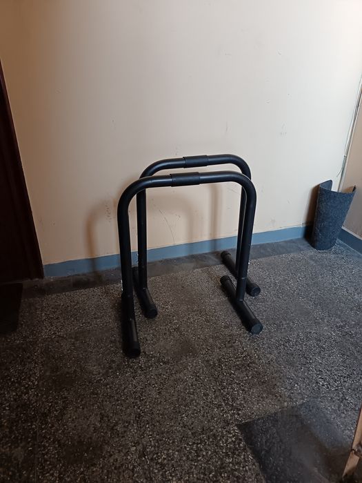 Продавам мобилна успоредка