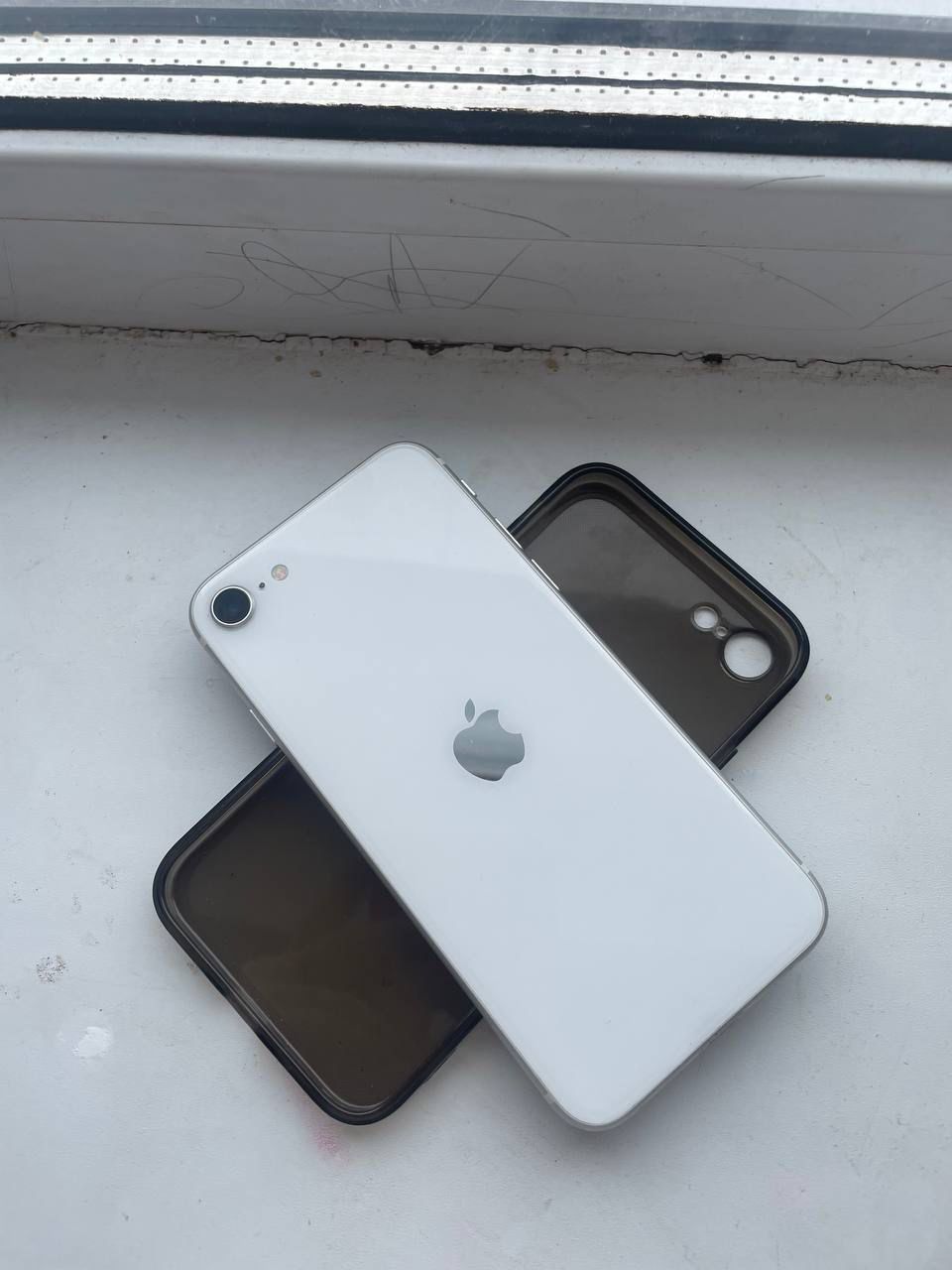 Iphone se продается