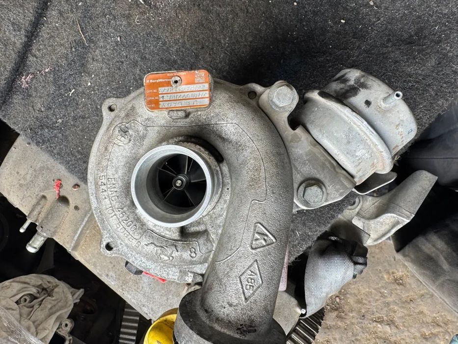 Turbo turbina Nissan Qashqai J10 2.0 DCI diesel 110kw 150cp motor M9R 2006 2007 2008 2009 2010 2011 2012 4x4 cutie manuala