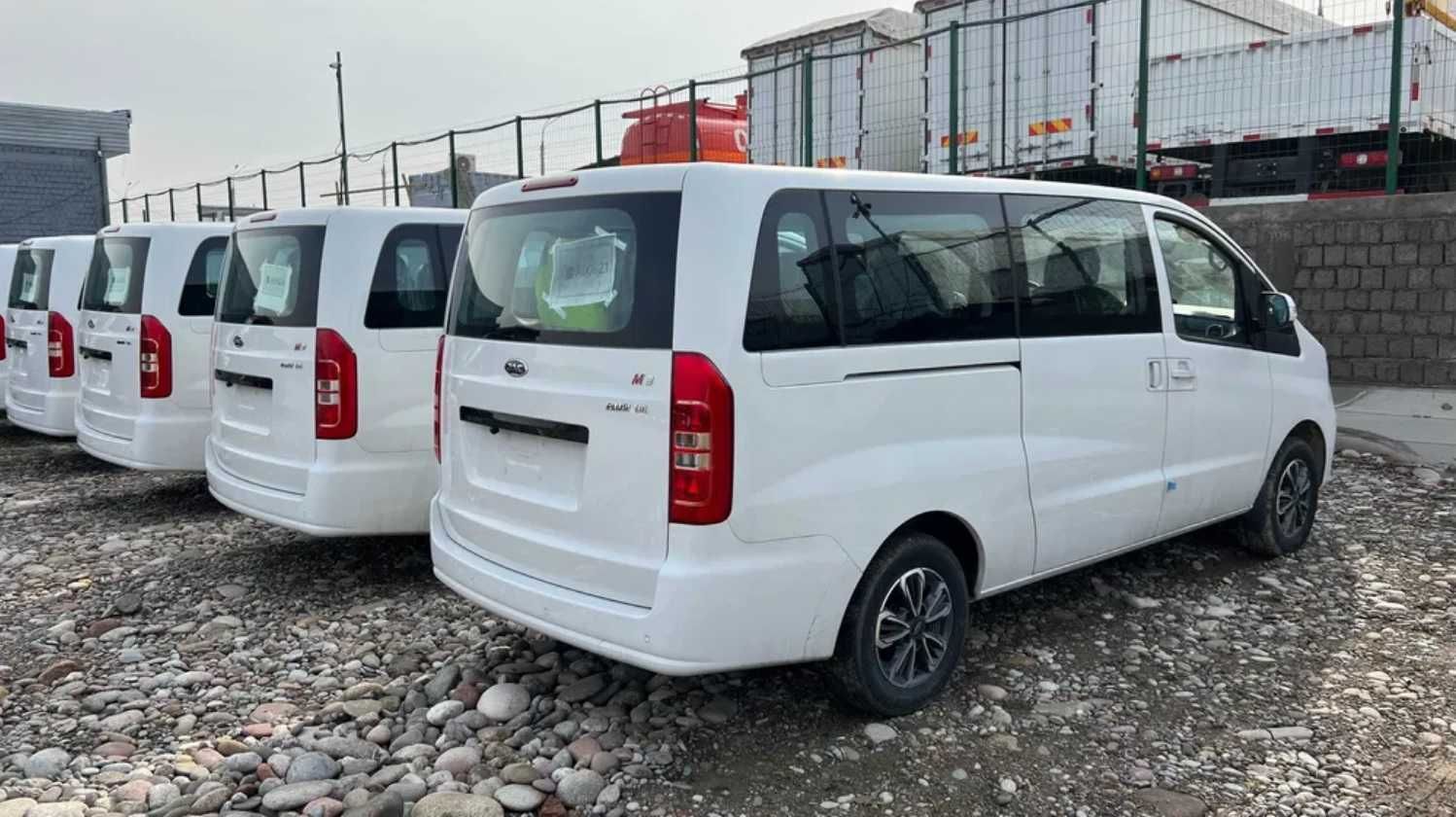 Jac M3 (8+1) odam tashish uchun qulay