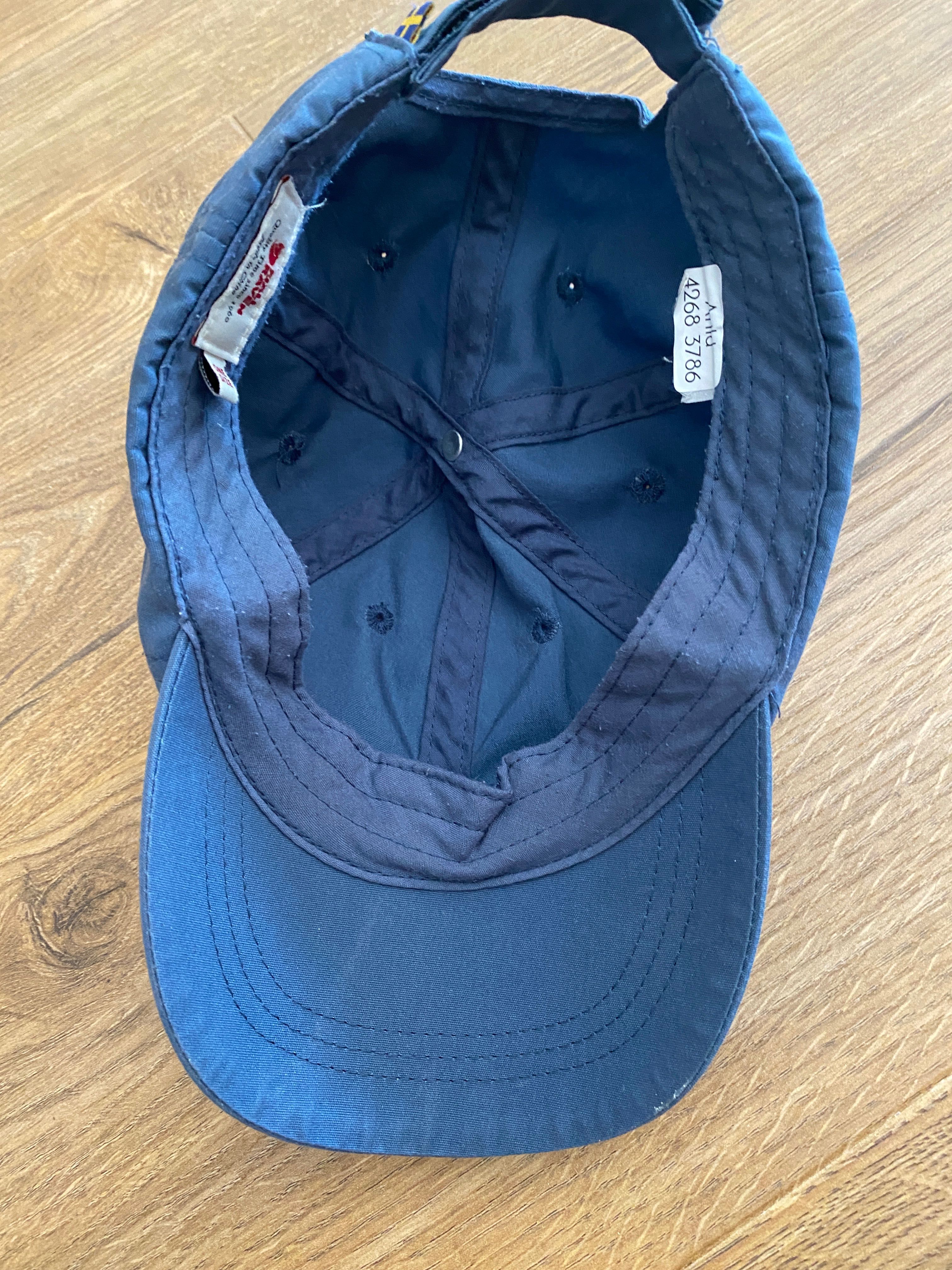 Шапка с козирка Fjallraven