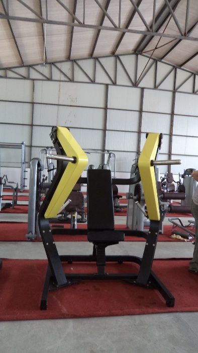 Фитнес Уред Tech Pro Power Series Wide Chest Press - НОВ