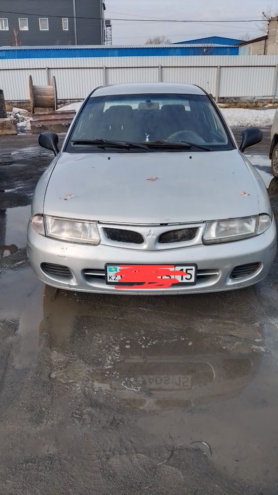 Митсубиси Каризма