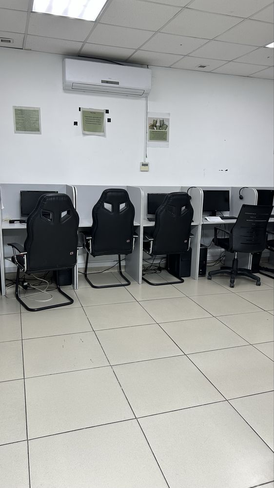 Продается офисный кресло