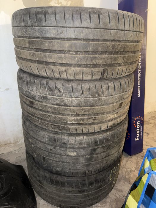 Anvelope de vara Michelin 255.35.20