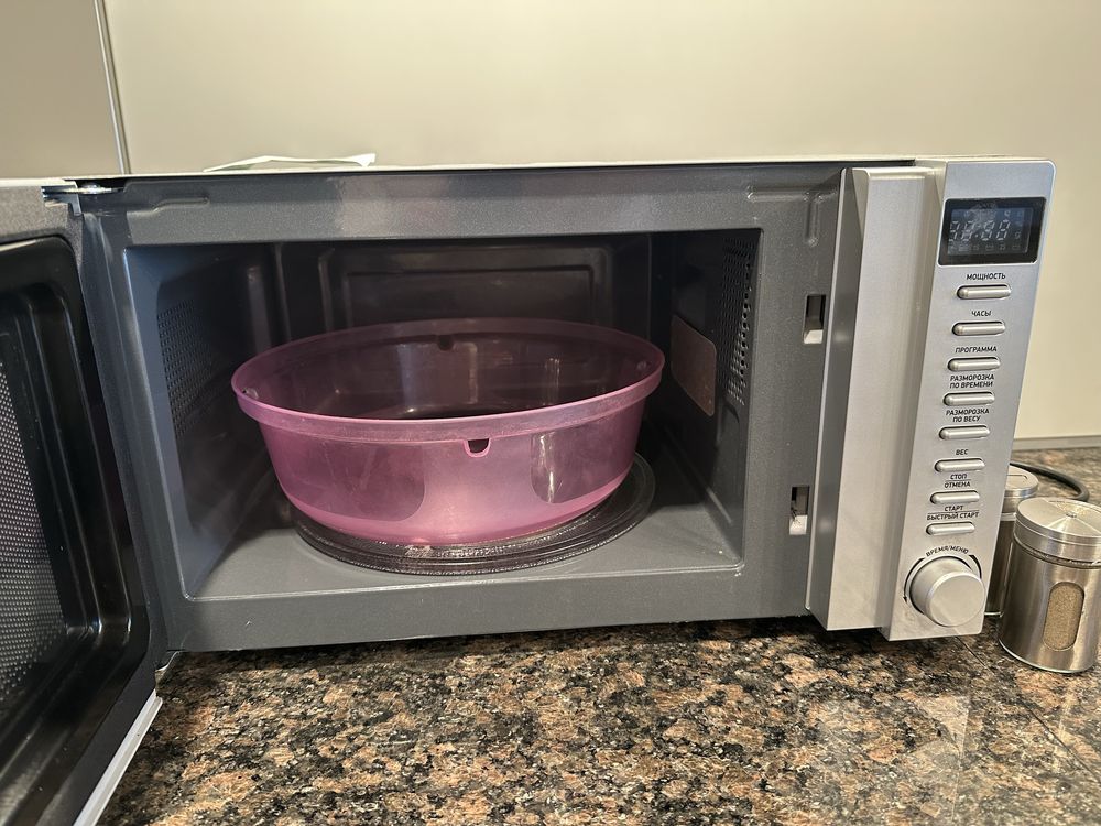 Продам микроволновую печь