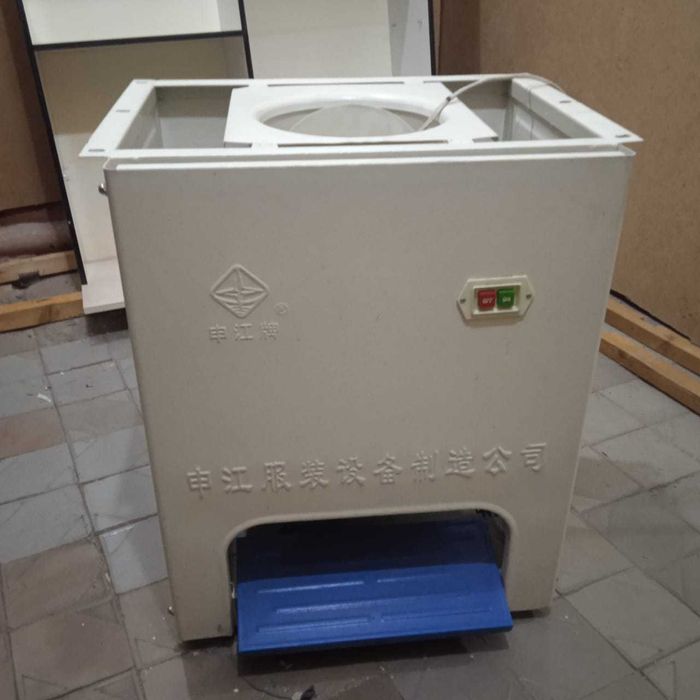 Промышленный утюжный стол