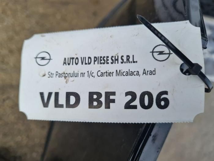 Bara fata spoiler Opel Zafira B