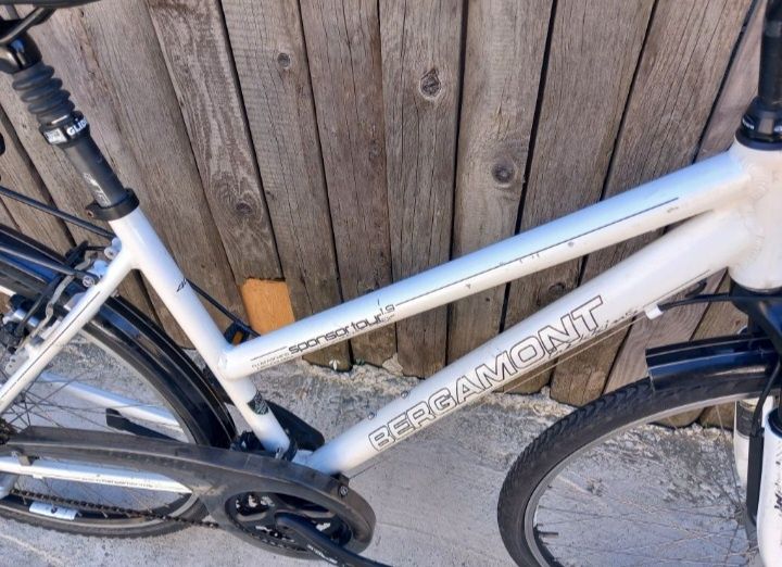 Bicicletă unisex pe 28 BERGAMONT hidraulică cadru aluminiu impecabilă