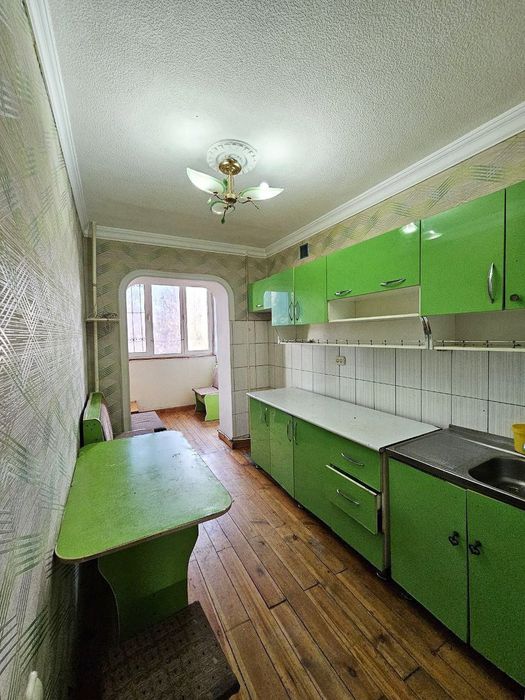 Арендага 3 хона 3 этаж Микрорайонда жойлашган Оилага.Агентство