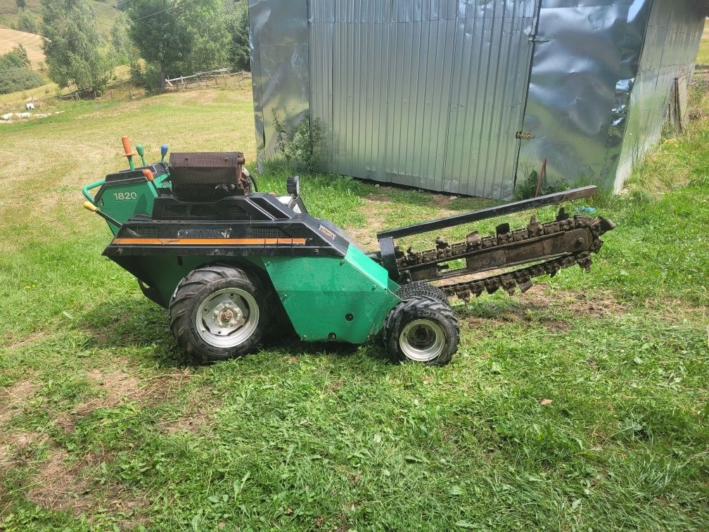 Trencher Ditch Witch 1820