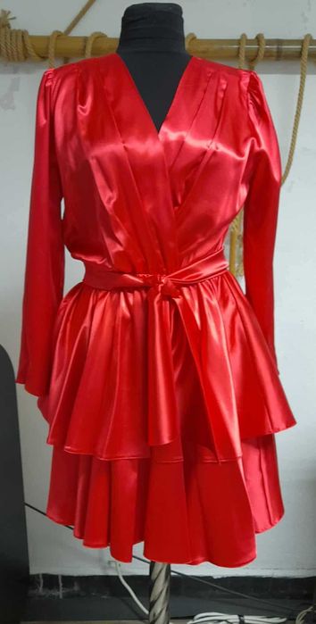 Рокля на Lucy, чисто нова