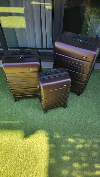 > Set trolere Samsonite 3 piese – bagaj de mână + mediu + mare, hard c